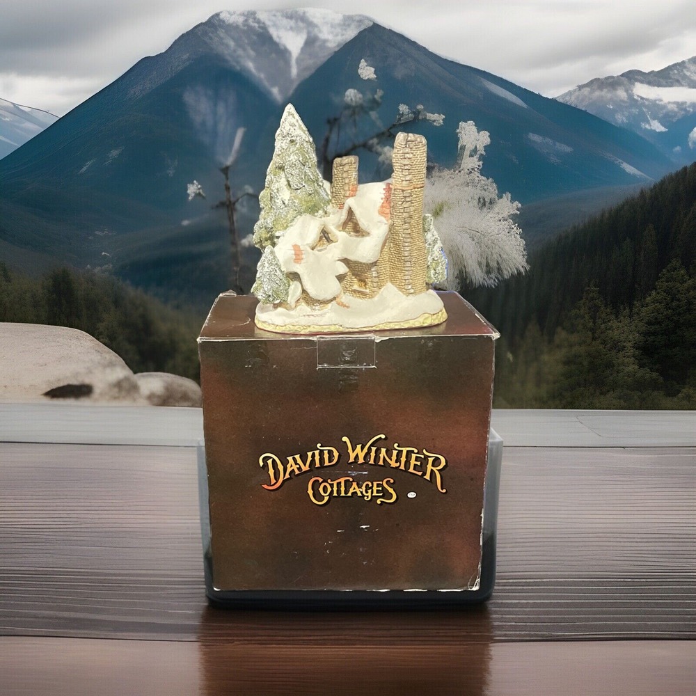 David Winter Cottages Snow Cottage John Hine Studios 1984 Retired‎ Vintage w/Box
